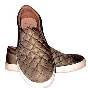 A new day slip on hunter green shoes size 8